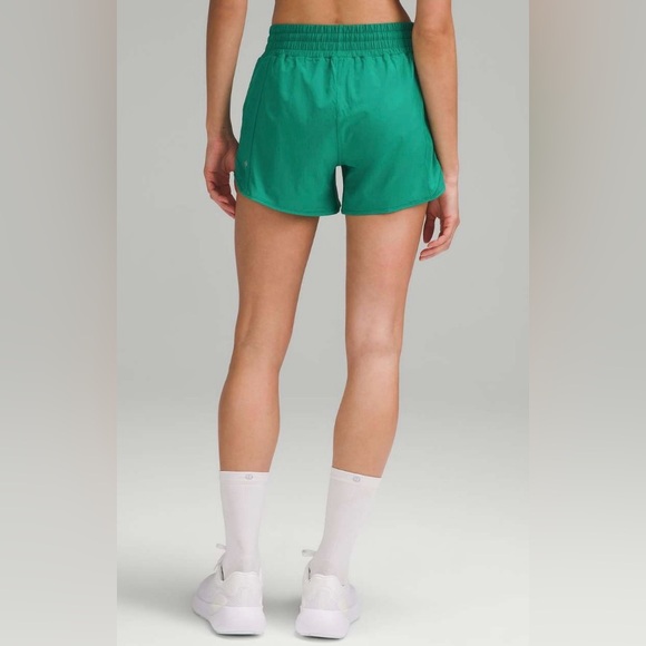 Lululemon NWT Hotty Hot High Rise 4” Lined Cascadia Green Size 4 - Picture 2 of 11